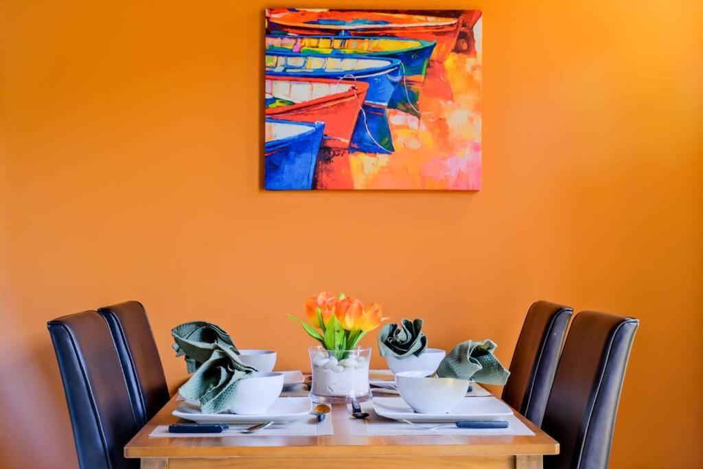 Iona'S Home: Vibrant 2Bedroom Home Near Willemstad Exterior photo
